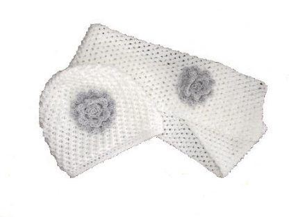 Witte Beanie muts met sjaal - Afbeelding 2