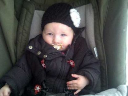 Kitt is blij met haar Beanie klot