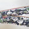 Panda met polkadot sjaal. - Afbeelding 2