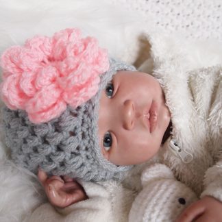 gehaakte-baby-beanie-muts-met-bloem