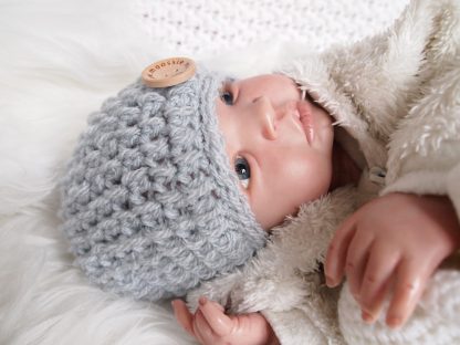 muisgrijs-baby-beanie-muts-gehaakt.