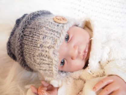 baby-beanie-muts-met-knoop