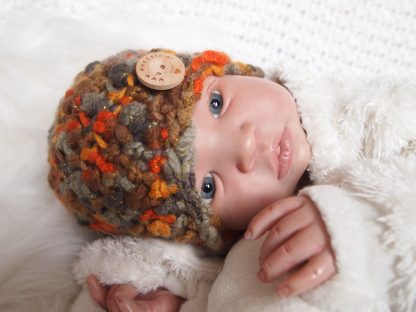 gehaakte-baby-beanie-muts-met-knoop