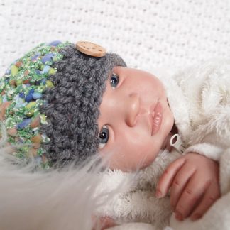 baby-beanie-muts-met-houten-knoop