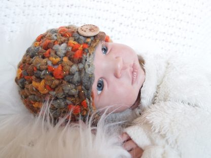 gehaakt-baby-beanie-muts-met-knoop