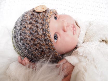 baby-beanie-met-knoop