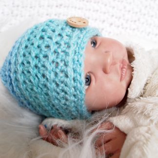 gehaakte-baby-beanie-met-knoop