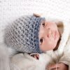 gehaakte-baby-beanie-knoopmuts
