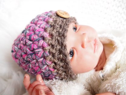 gehaakte-baby-beanie-knoop