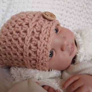 gehaakte-baby-beanie-knoopklot