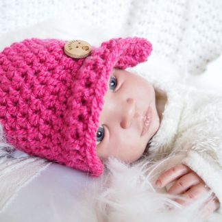 gehaakte-baby-beanie-met-klep