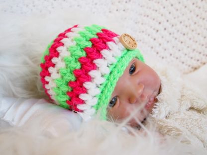 baby-beanieklot-met-knoop