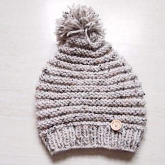 Beaniemuts-met-knoop