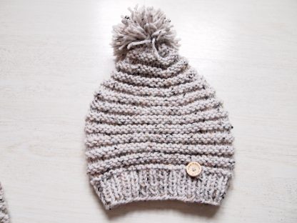 Beaniemuts-met-knoop