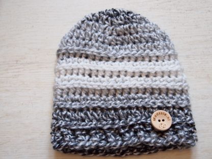 baby-beanie-met-knoop