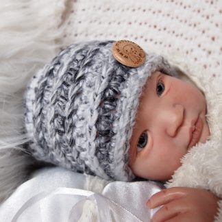 baby-beanie-met-knoop