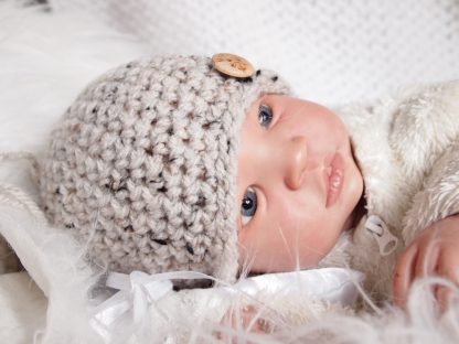 baby-beanie-met-knoop