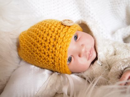 okergeel-baby-beanie