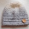 baby-beanie-mutsje-met-knoop